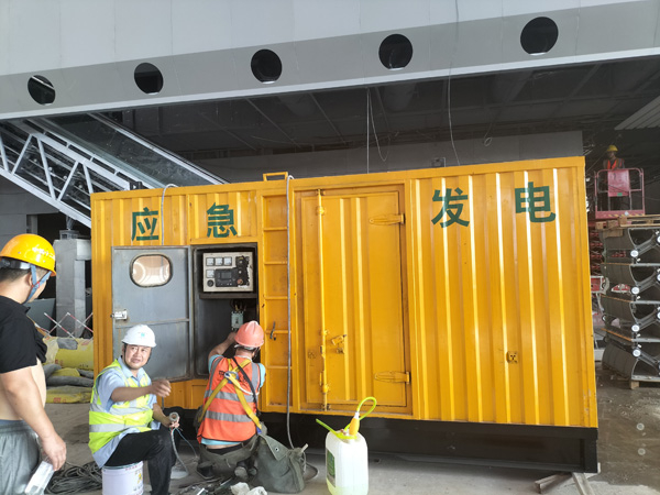溧水怎样判断空气滤清器是否需要更换？